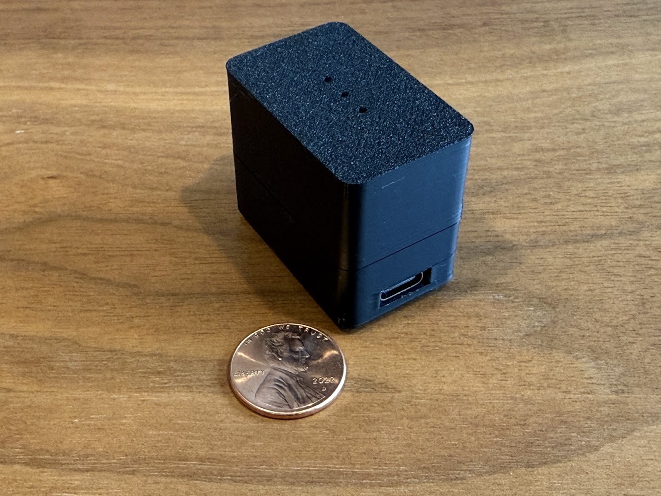 MOTIONSENSR — rear view showing USB-C port